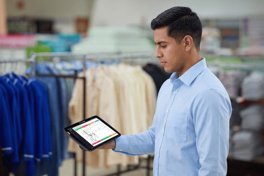 Real-time inventory analytics dashboard on laptop